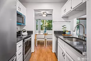 14620 NE 35th St, Bellevue, WA 98007 - Photo 15