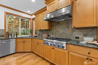 11664 168th Court NE, Redmond, WA 98052 - Photo 13