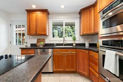20630 8th Avenue S, Des Moines, WA 98198 - Photo 11