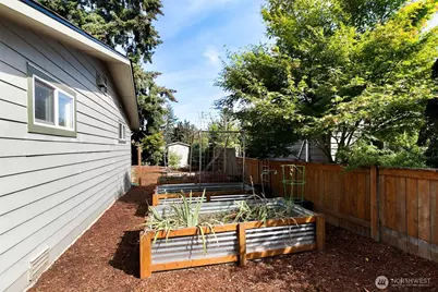 20630 8th Avenue S, Des Moines, WA 98198 - Photo 21