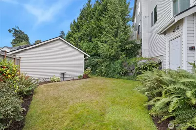 8905 Meridian Place NE #100, Lake Stevens, WA 98258 - Photo 5