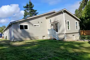 13707 Harbor Ln, Anacortes, WA 98221 - Photo 3