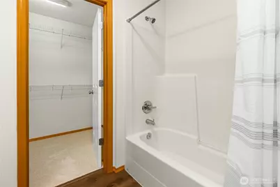 1981 24th Avenue NE #202, Issaquah, WA 98029 - Photo 17