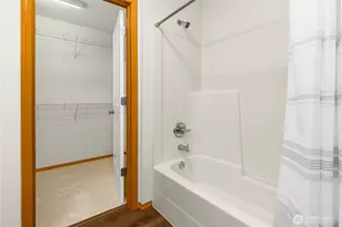 1981 24th Ave NE, Issaquah, WA 98029 - Photo 17