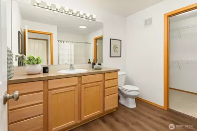 1981 24th Avenue NE #202, Issaquah, WA 98029 - Photo 13