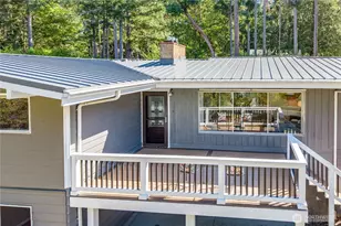 1868 NW Palmer Ln, Bremerton, WA 98311 - Photo 3