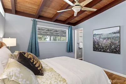 16318 SE Newport Way, Bellevue, WA 98006 - Photo 19