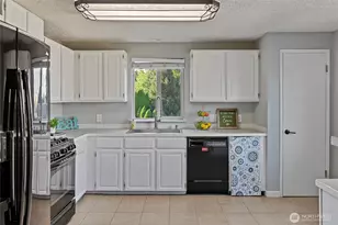 324 S Iowa Ave, East Wenatchee, WA 98802 - Photo 13