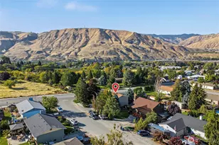324 S Iowa Ave, East Wenatchee, WA 98802 - Photo 5