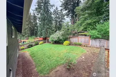 15003 108th Place NE, Bothell, WA 98011 - Photo 31