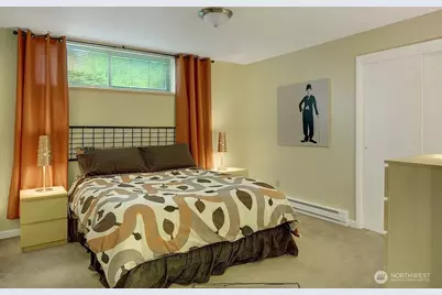 4301 Whitman Avenue N, Seattle, WA 98103 - Photo 13