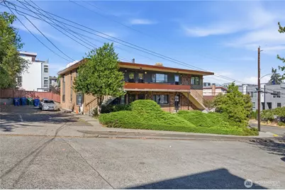 4301 Whitman Avenue N, Seattle, WA 98103 - Photo 3