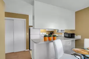 4301 Whitman Ave N, Seattle, WA 98103 - Photo 7