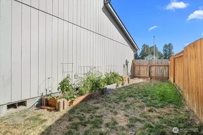 16308 44th Avenue E, Tacoma, WA 98446 - Photo 23