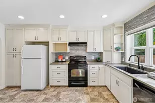 943 NW 97th St, Seattle, WA 98117 - Photo 23