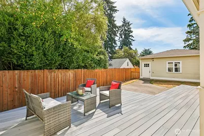 943 NW 97th Street, Seattle, WA 98117 - Photo 25