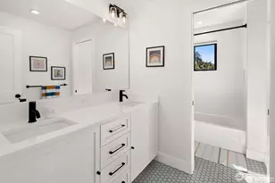 728 W Etruria St, Seattle, WA 98119 - Photo 25