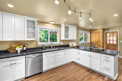 7625 79th Avenue SE, Snohomish, WA 98290 - Photo 9