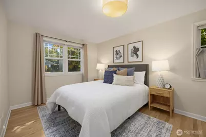 8039 40th Avenue NE, Seattle, WA 98115 - Photo 7