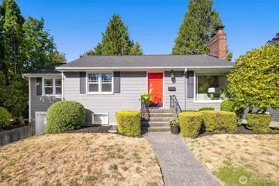8039 40th Avenue NE, Seattle, WA 98115 - Photo 1