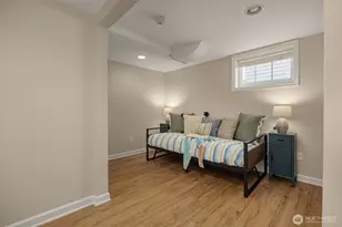 8039 40th Ave NE, Seattle, WA 98115 - Photo 17
