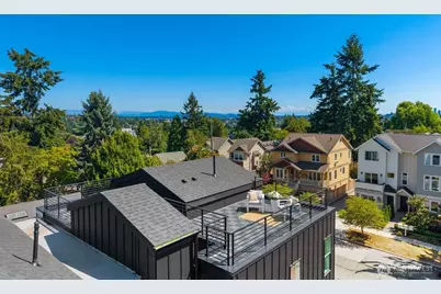 726 N 89th Street, Seattle, WA 98103 - Photo 23