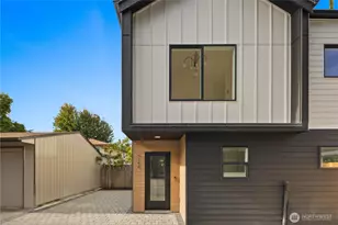 724 N 89th St, Seattle, WA 98103 - Photo 3