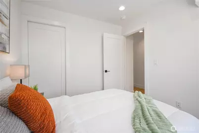 726 N 89th Street #B, Seattle, WA 98103 - Photo 17