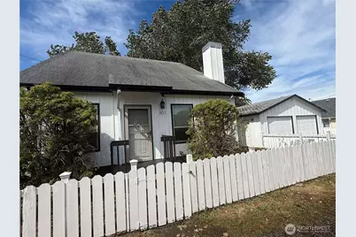 301 N Washington Avenue, Long Beach, WA 98631 - Photo 1