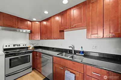 2638 SW 106th Street, Seattle, WA 98146 - Photo 9