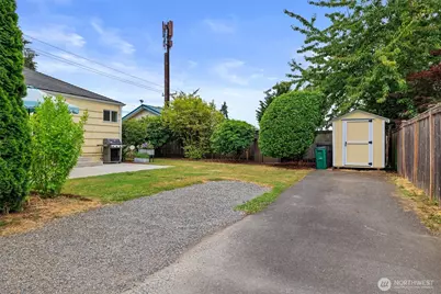 2638 SW 106th Street, Seattle, WA 98146 - Photo 25