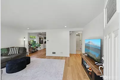 2638 SW 106th Street, Seattle, WA 98146 - Photo 3