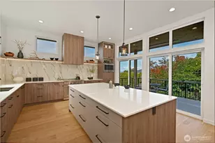 2410 NW Neptune Pl, Seattle, WA 98117 - Photo 9