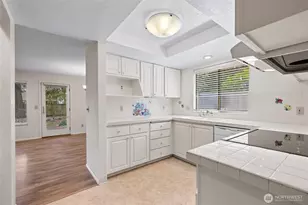 26312 Woodland Way S, Kent, WA 98030 - Photo 9