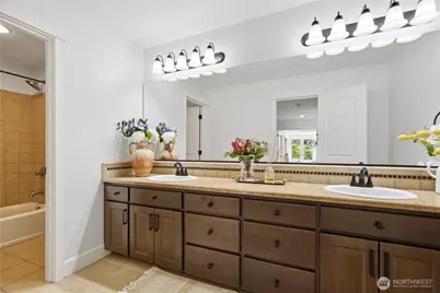 11022 SE 61st Place, Bellevue, WA 98006 - Photo 29