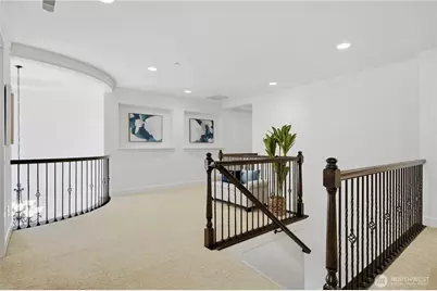 11022 SE 61st Place, Bellevue, WA 98006 - Photo 19