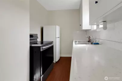 510 S 58th Street, Tacoma, WA 98408 - Photo 9