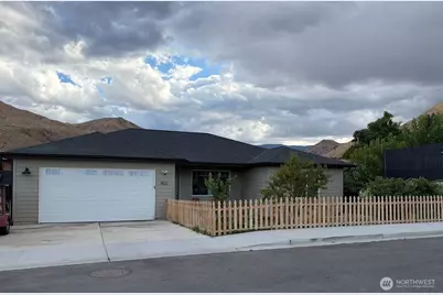 1822 Kristina Lane, Wenatchee, WA 98801 - Photo 1