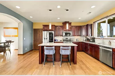 10908 177th Avenue Ct E, Bonney Lake, WA 98391 - Photo 5