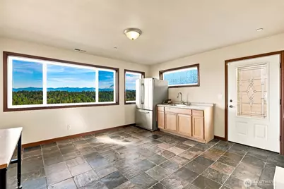 10908 177th Avenue Ct E, Bonney Lake, WA 98391 - Photo 29