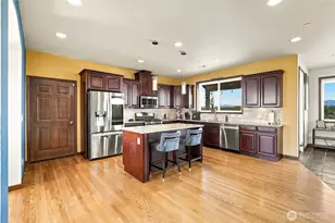 10908 177th Ave Ct E, Bonney Lake, WA 98391 - Photo 7
