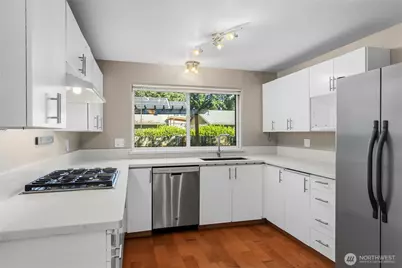 7211 44th Street W, University Place, WA 98466 - Photo 9