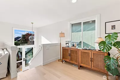 5128 Palatine Avenue N, Seattle, WA 98103 - Photo 21