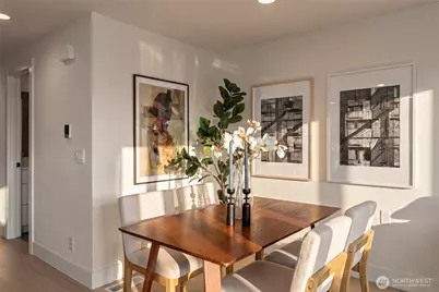 5128 Palatine Avenue N, Seattle, WA 98103 - Photo 15