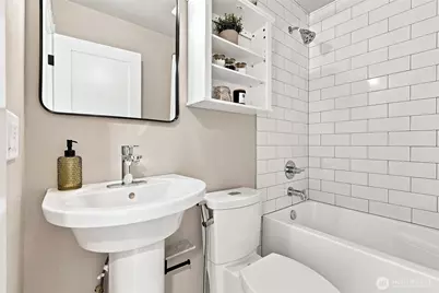 5128 Palatine Avenue N, Seattle, WA 98103 - Photo 29