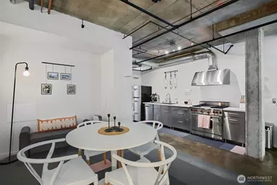 66 Bell Street #4, Seattle, WA 98121 - Photo 11