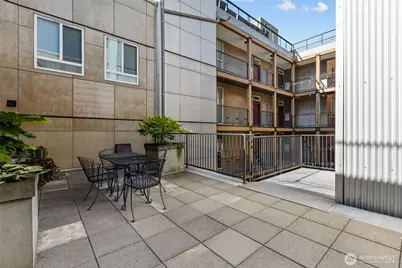66 Bell Street #4, Seattle, WA 98121 - Photo 23