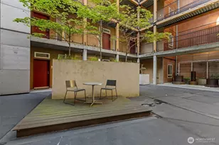 66 Bell St, Seattle, WA 98121 - Photo 35