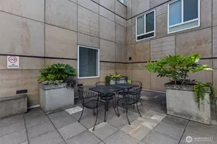 66 Bell St, Seattle, WA 98121 - Photo 25