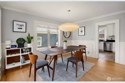 43 W Etruria, Seattle, WA 98119 - Photo 5